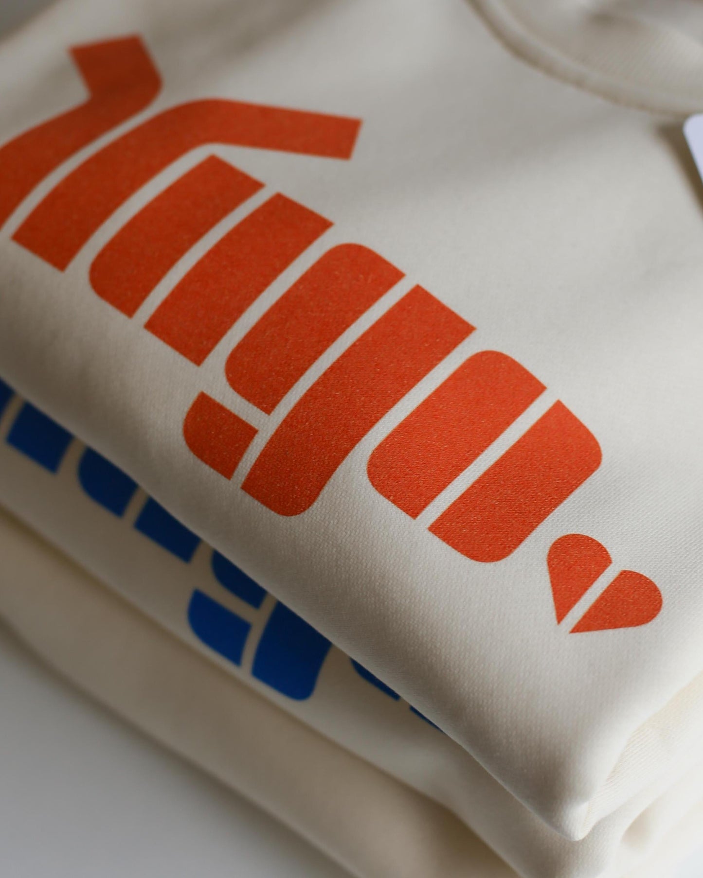 Women's Yugo sweatshirt