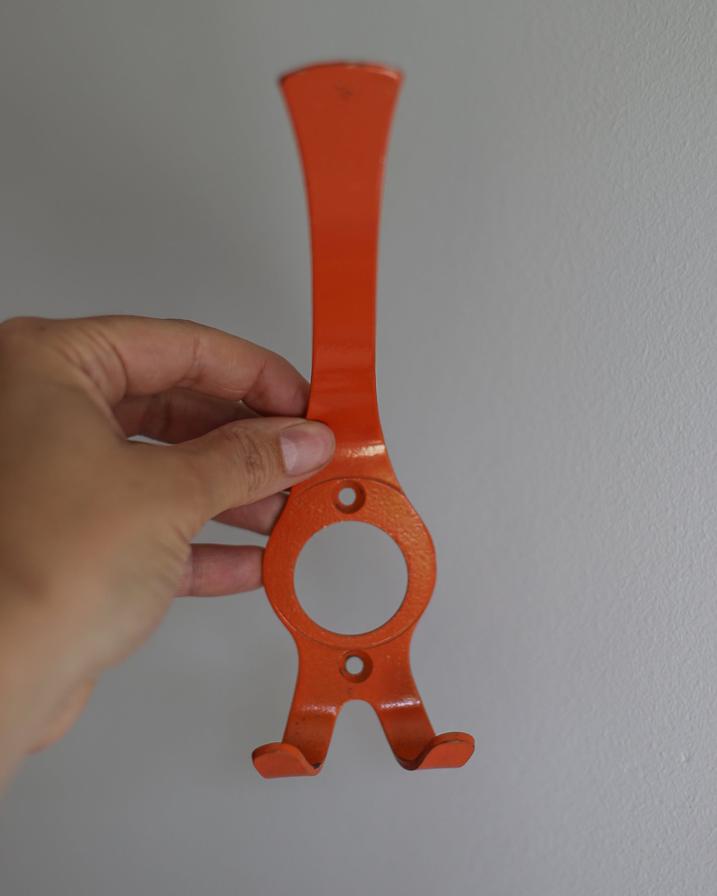 A set of 3 metal hooks