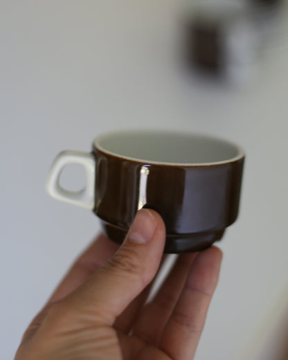 Set of 4 vintage cups with saucers