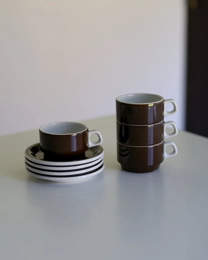 Set of 4 vintage cups with saucers