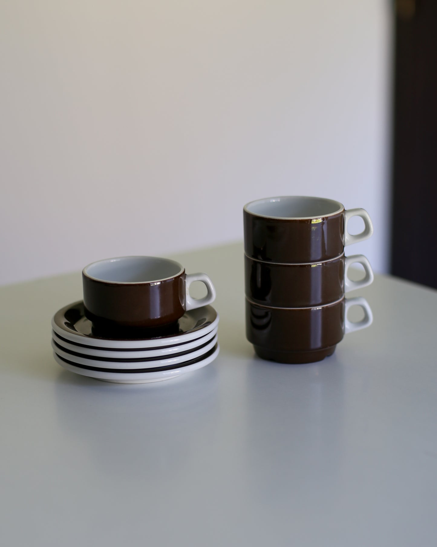 Set of 4 vintage cups with saucers