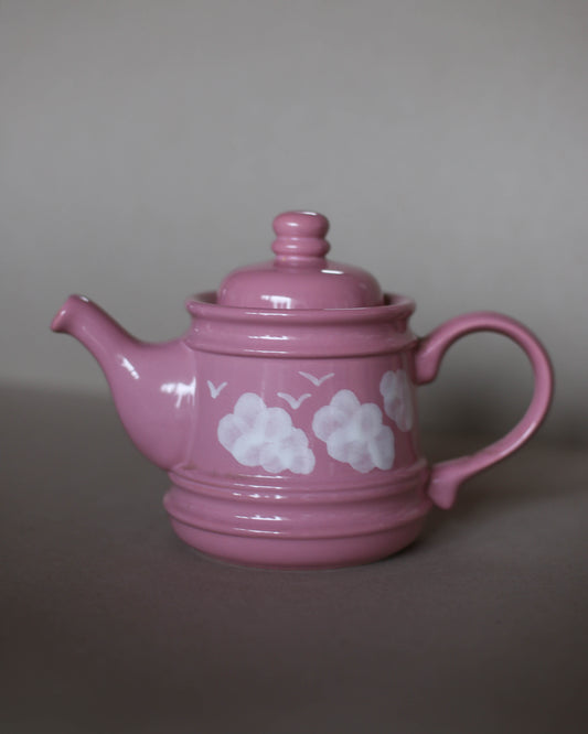 Vintage XL KIL teapot with clouds