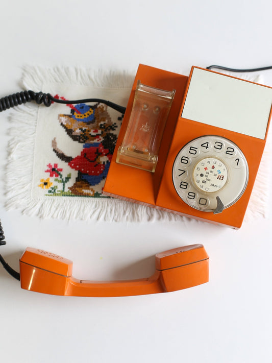 Vintage telephone Iskra ATA 32 - Made in Yugoslavia